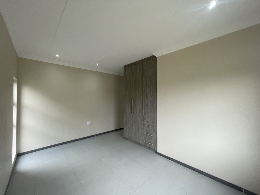 4 Bedroom Property for Sale in Wild Olive Estate Free State